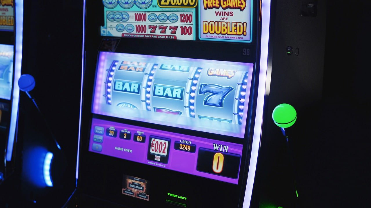 Responsible gaming notice on ckkk Wild Bounty page for adults only